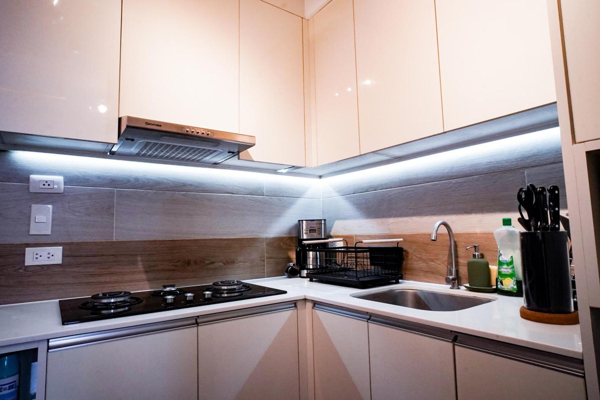 Modern Designed Studio Condo Near Ayala Centrio Cagayan de Oro Esterno foto