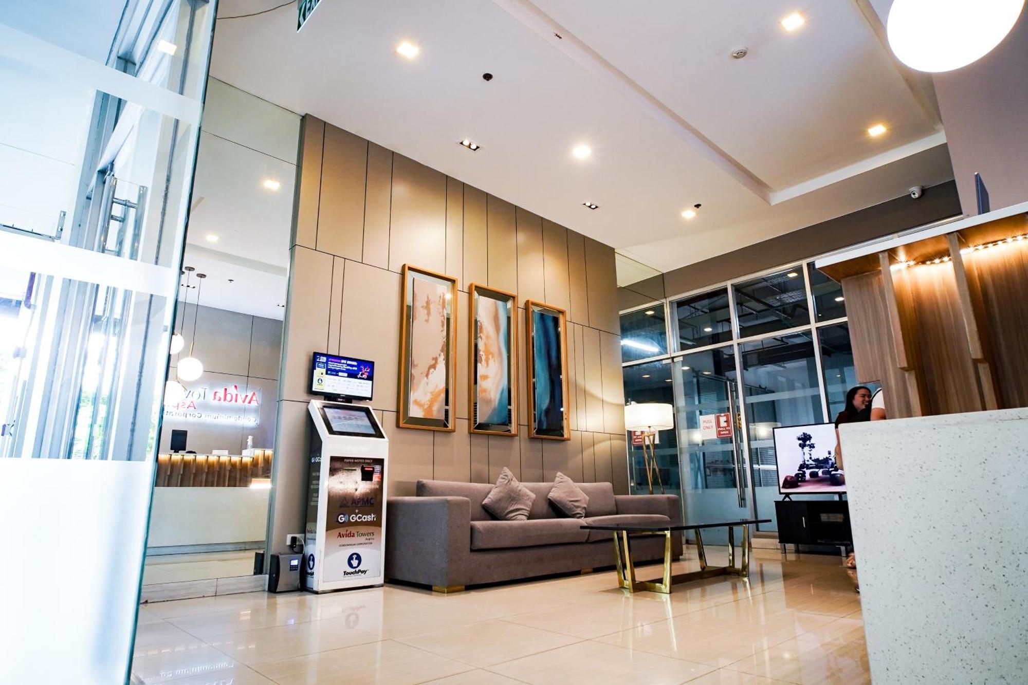 Modern Designed Studio Condo Near Ayala Centrio Cagayan de Oro Esterno foto